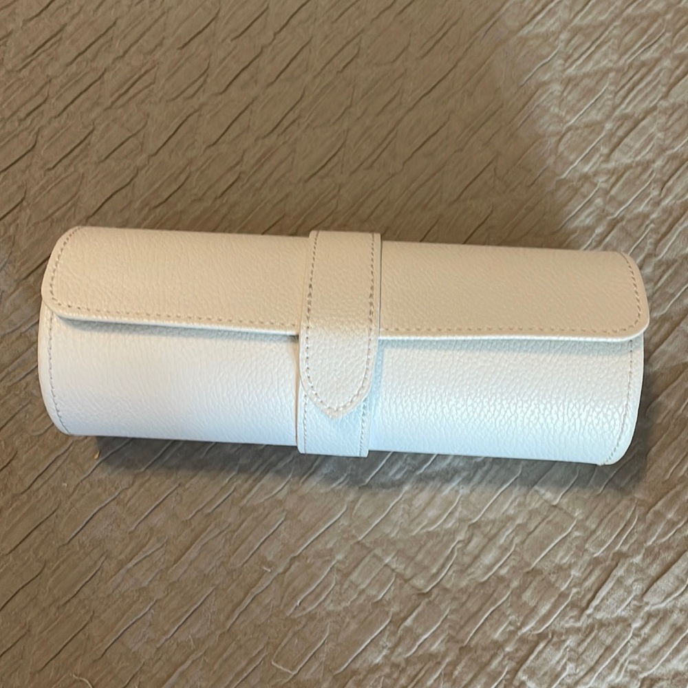 Mark & Graham travel bracelet/watch case